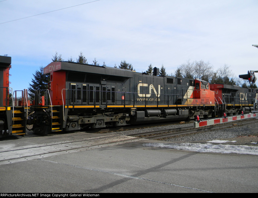 CN 2271